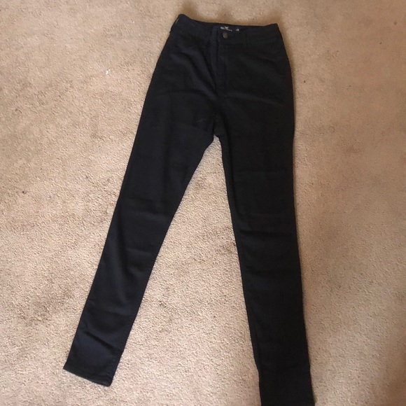 Black high waisted hollister jeans - Picture 1 of 3